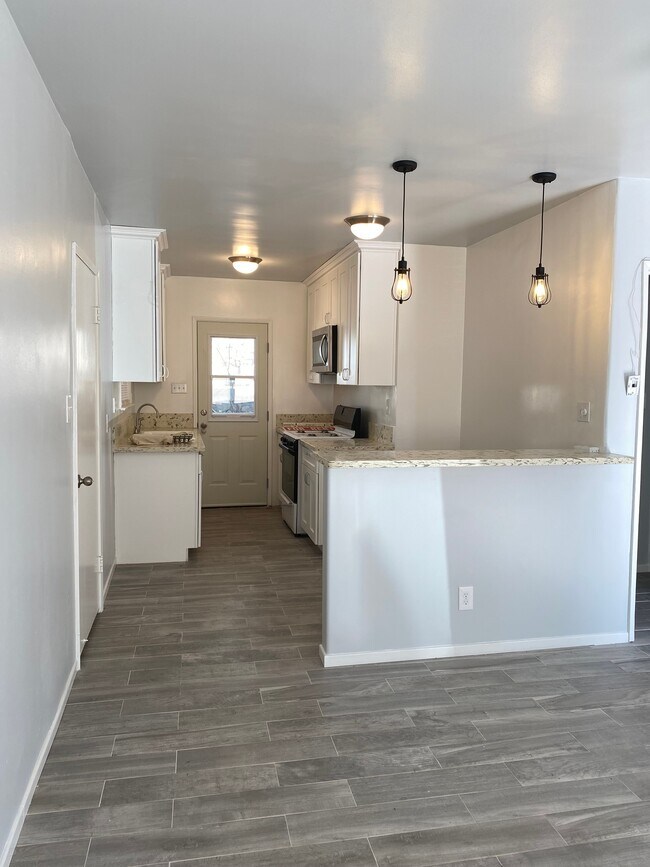 6807 Valmont St, Tujunga, CA 91042 House Rental in Tujunga, CA