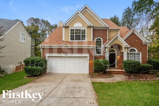 Building Photo - 6425 Skyline Dr
