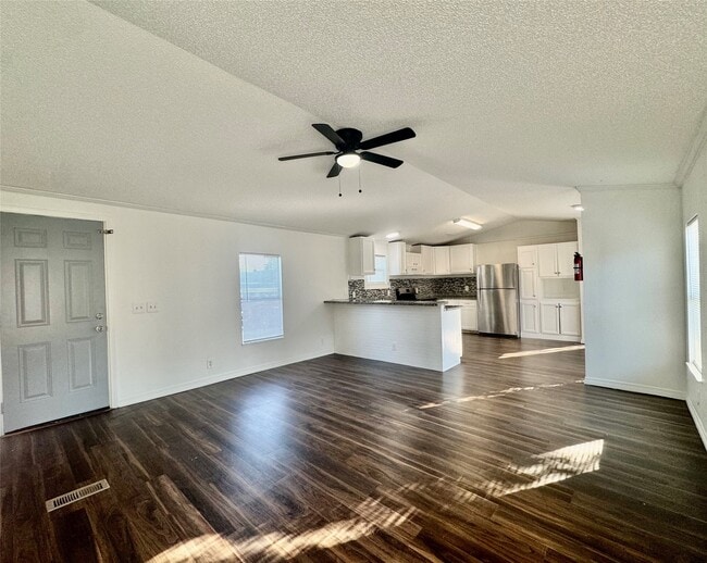 Foto del edificio - 1007 Spooner St