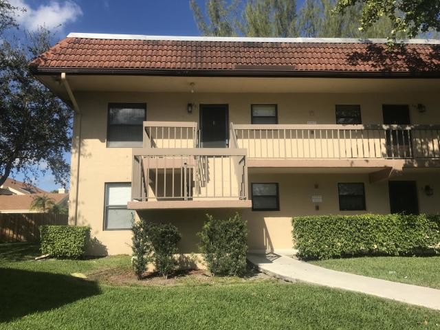Primary Photo - 21902 Lake Forest Cir