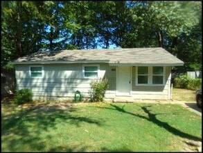 Building Photo - 7410 Valley Dr