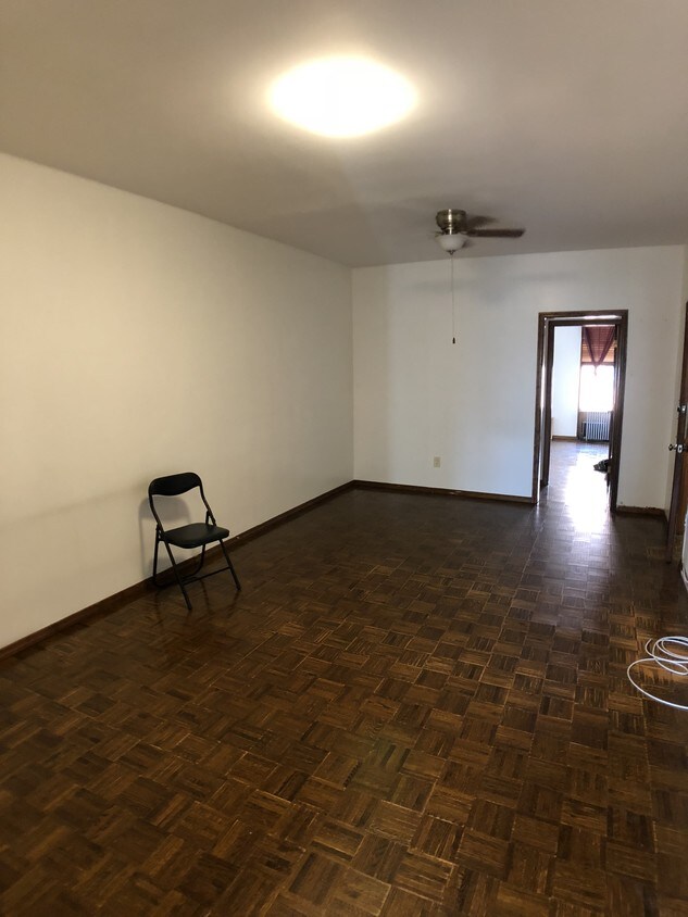 Primary Photo - 139 23rd St