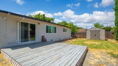 Building Photo - 1661 California Dr