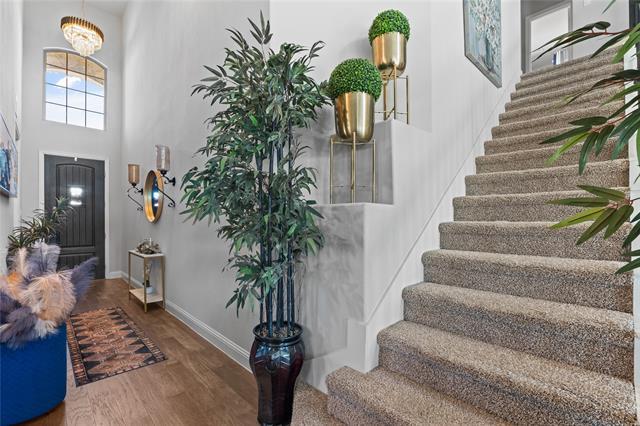 Building Photo - 6017 Mango Dr