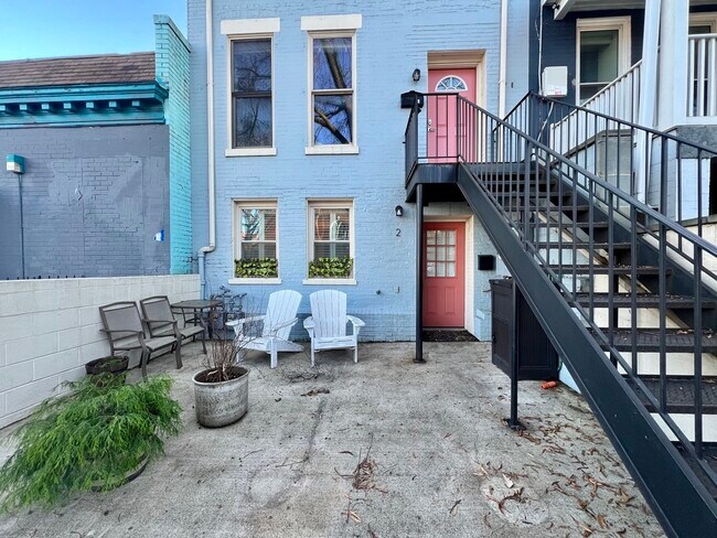 Foto del edificio - 204 Rhode Island Ave NW