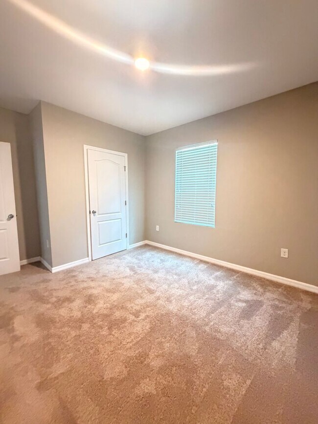 Foto del edificio - 4 Bedroom, 2 bathroom, spacious home in Winter Haven ...
