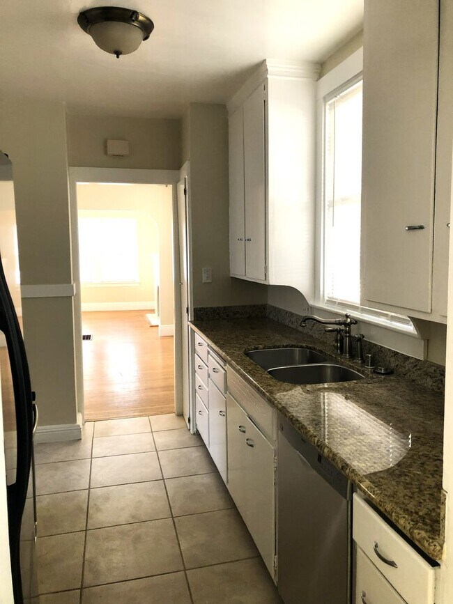 Foto del edificio - F03230