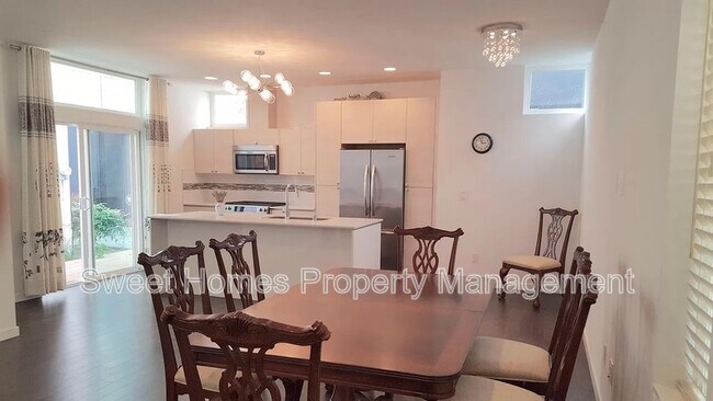 Foto del edificio - 4719 9th Ave NE