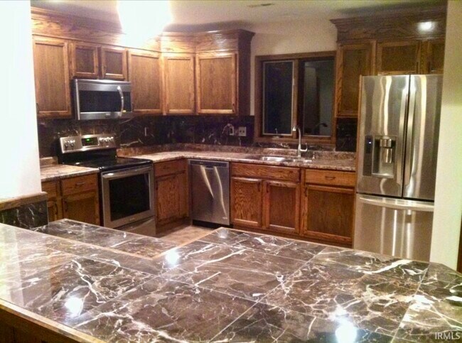 Foto del edificio - 9375 Cooper Rd