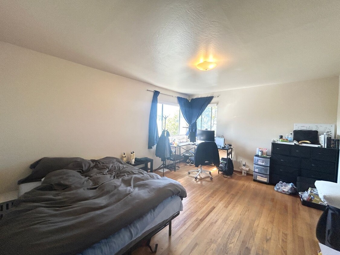 Photo - 2665 Virginia Street