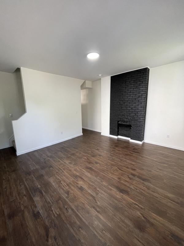 Building Photo - 184 E Morrill Ave