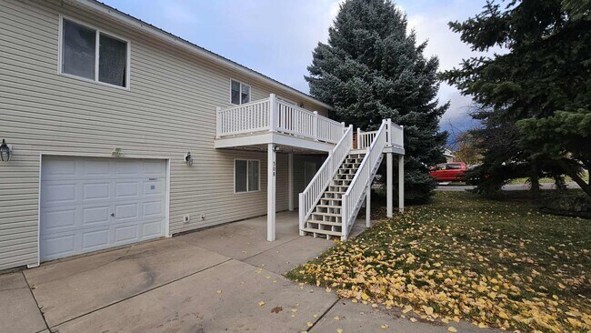 Foto del edificio - Fully Furnished House with views and all utilities covered