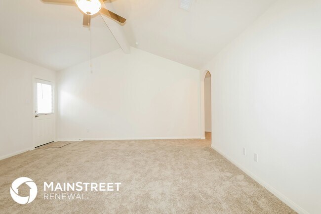 Foto del edificio - 21154 Titian Dr.