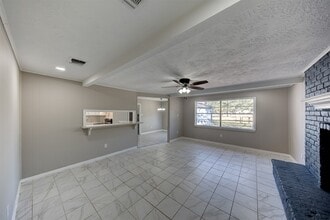 Building Photo - 361 Dawn Hill Dr