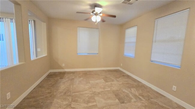 Foto del edificio - 6743 Winding Wood St