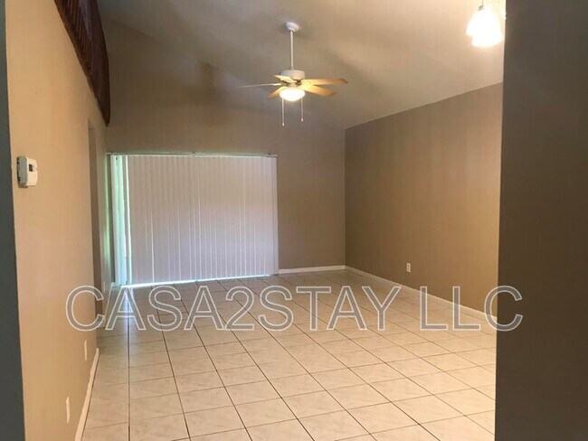 Foto del edificio - 7551 Carrier Rd