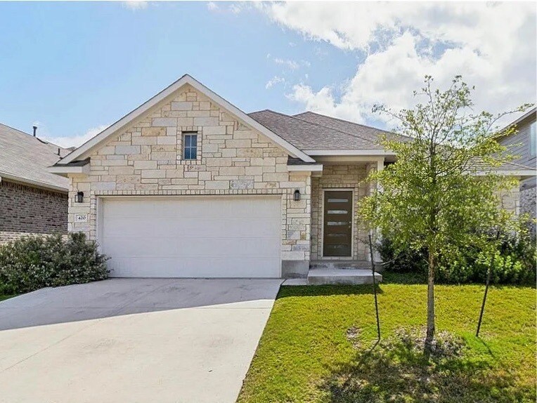 Front of house - 420 Blue Oak Blvd