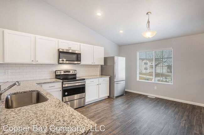 Foto del edificio - 4 br, 2 bath House - 4444 Soya Avenue