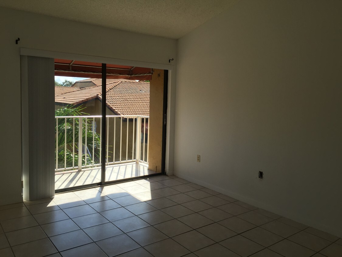 Foto principal - 15540 SW 80th St