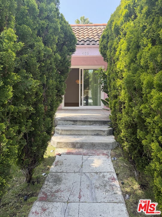 Foto del edificio - 459 S Holt Ave