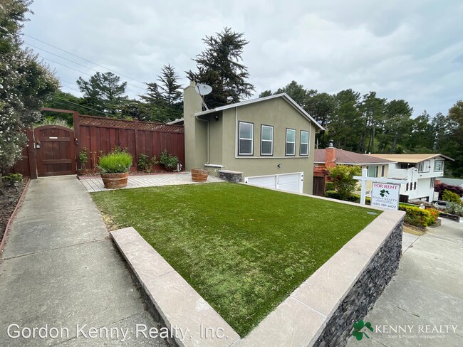 Building Photo - 3 br, 2 bath House - 2230 Fleetwood Drive