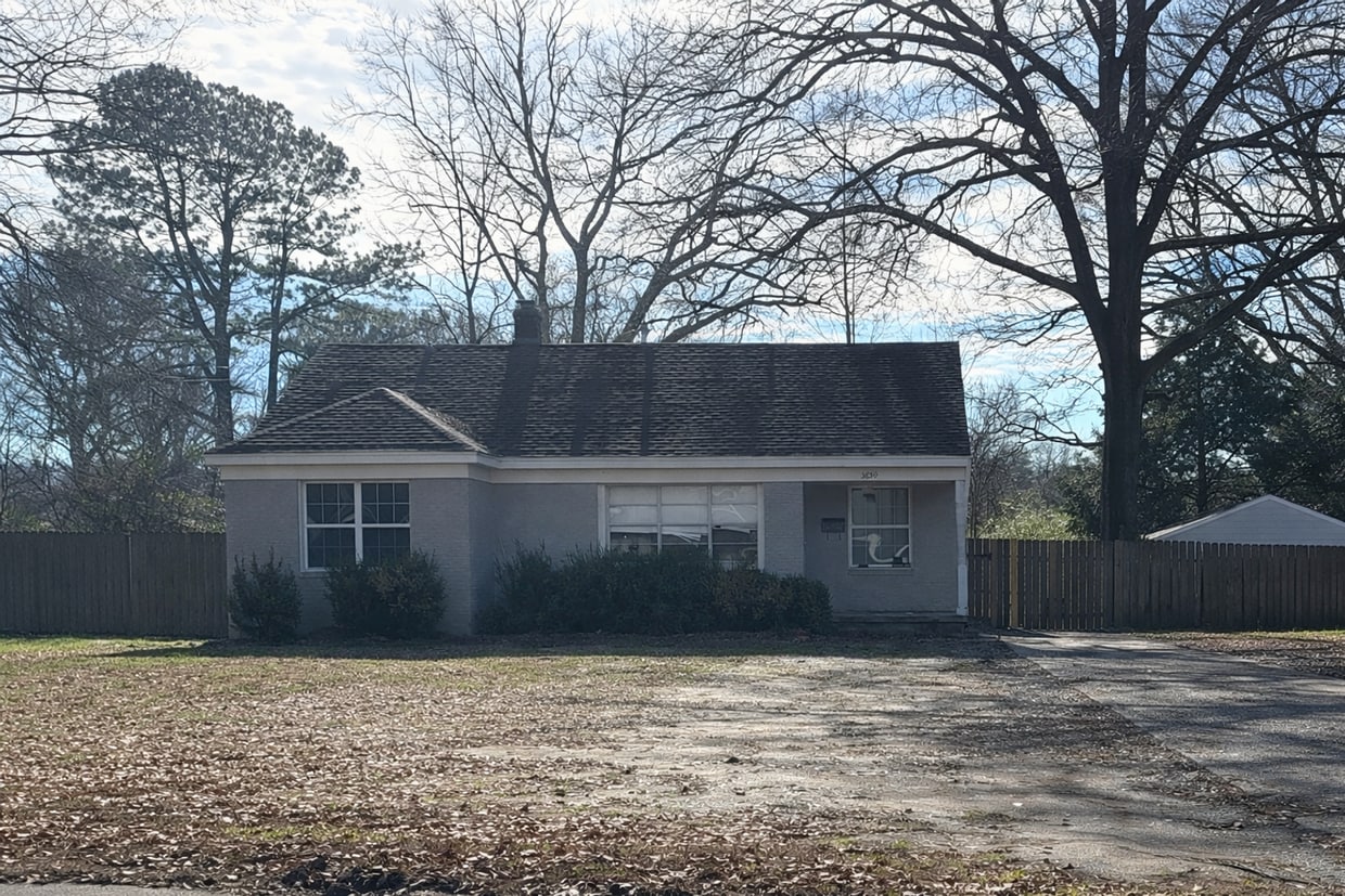 Photo - 3659 Kimball Ave