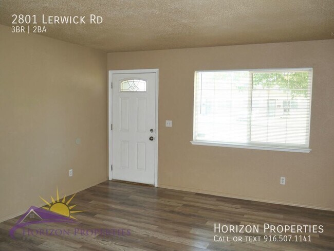 Photo - 2801 Lerwick Rd House