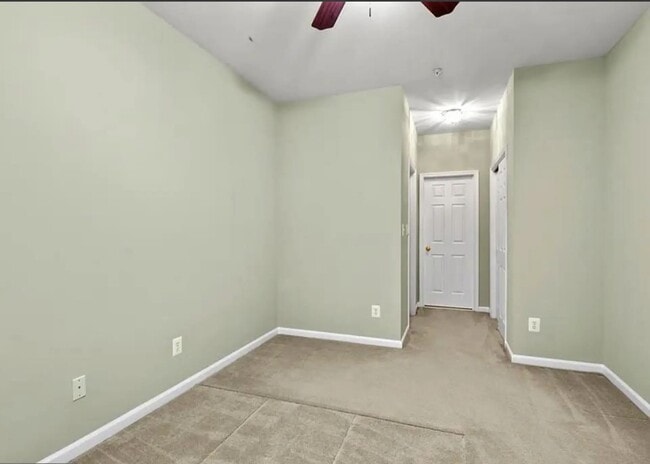 Foto del edificio - 43865 Hickory Corner Terrace