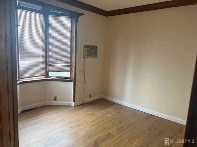 Building Photo - 98 Trieste St