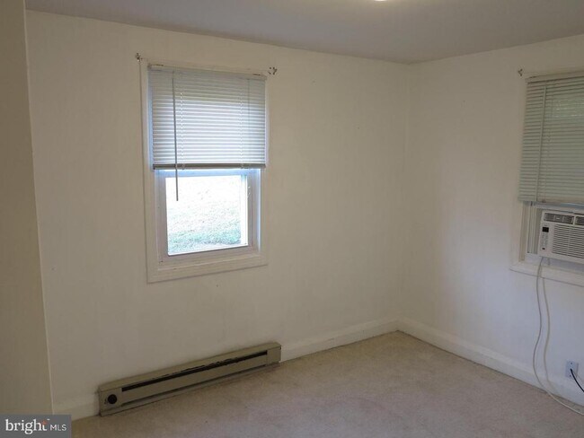 Foto del edificio - 6712 Breezy Dr