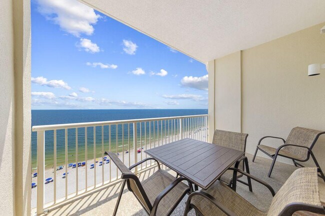Foto del edificio - 561 E Beach Blvd