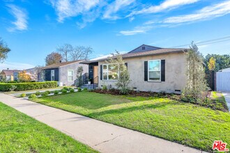 Building Photo - 616 W Ellis Ave