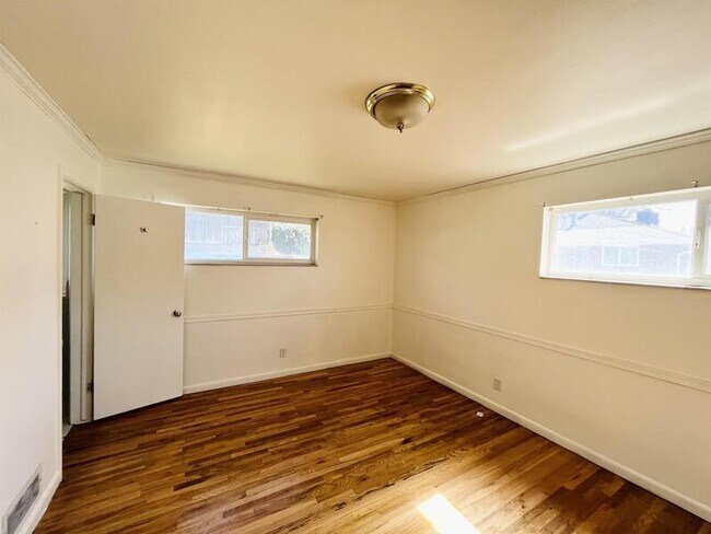 Building Photo - 1137 S 1300 E
