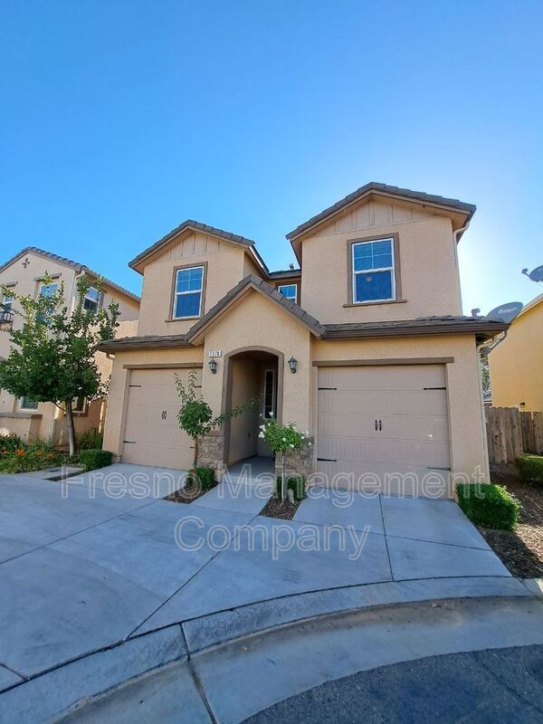 Foto del edificio - 1374 Royalty Way