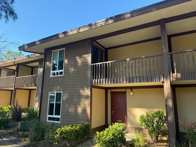SPACIOUS 3 BEDROOM CONDO IN THE MEADOWS HOA – TERRA LINDA - SPACIOUS 3 BEDROOM CONDO IN THE MEADOWS HOA – TERRA LINDA