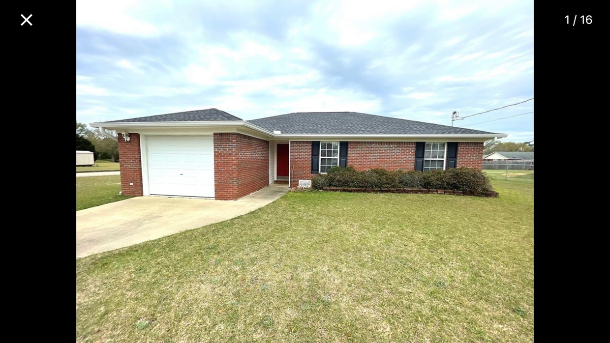 Primary Photo - 119 Blake Dr