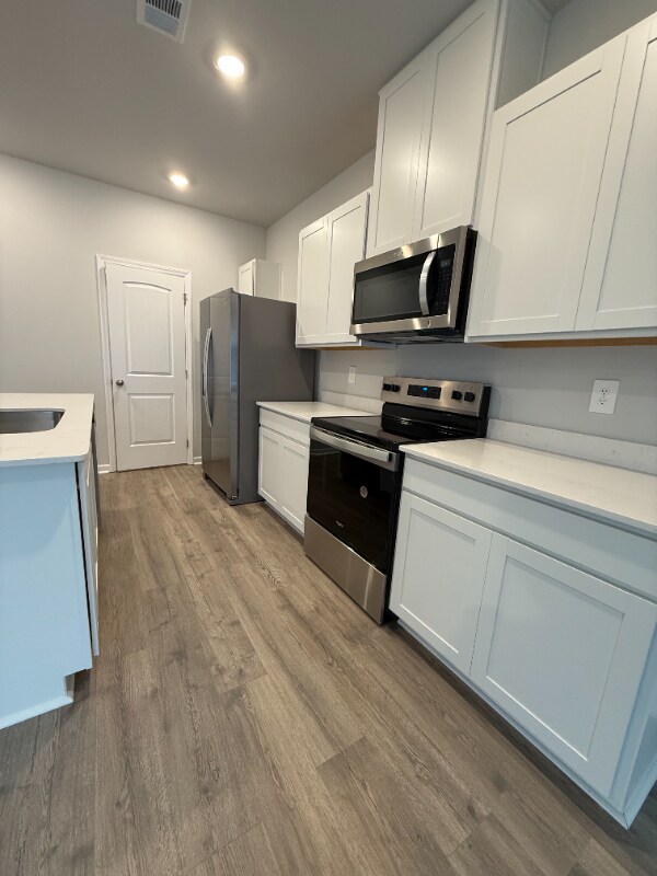 Building Photo - 209 Hazel Ln