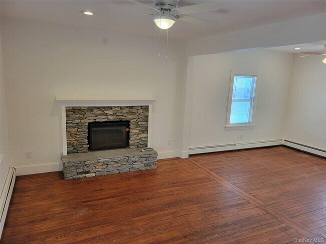 Building Photo - 40 Belford Ave