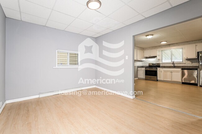 Foto del edificio - 1611 4th Ave