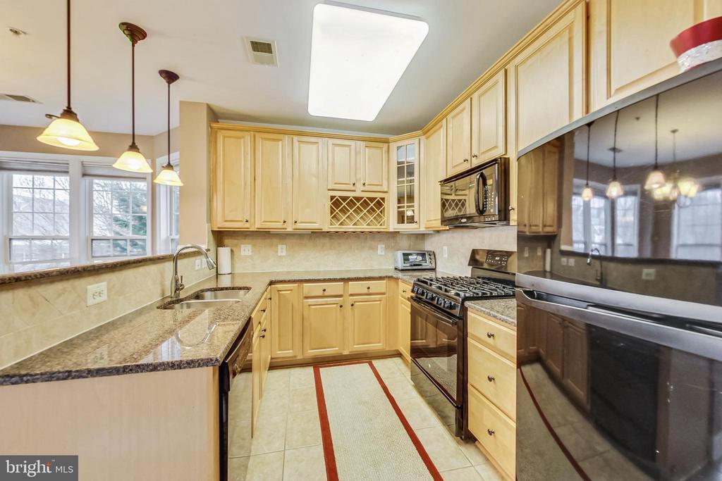 Primary Photo - 1002 Elmcroft Blvd