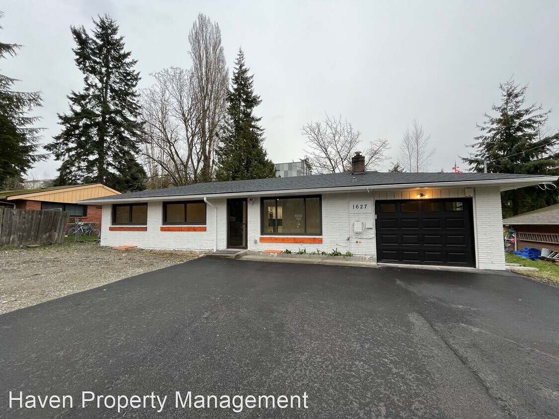 1627 S 223rd St, Des Moines, WA 98198 House Rental in Des Moines, WA