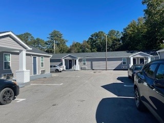 Building Photo - 607 E Main St