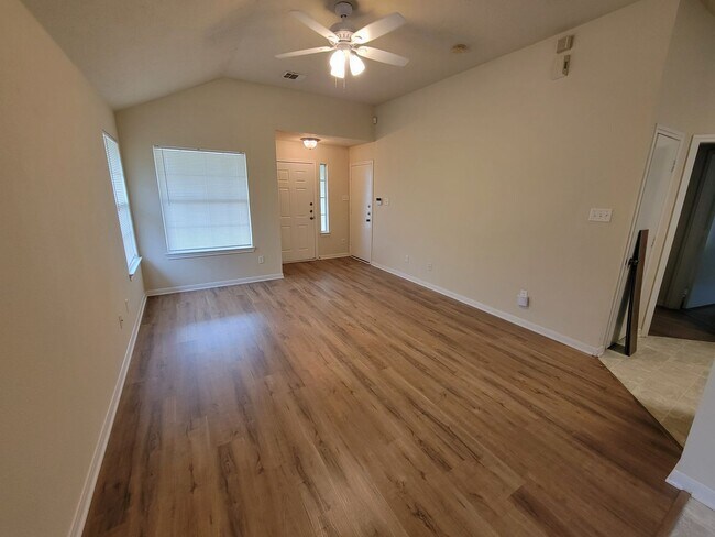 Foto del edificio - College Station -3 Bedroom / 2 Bath house ...