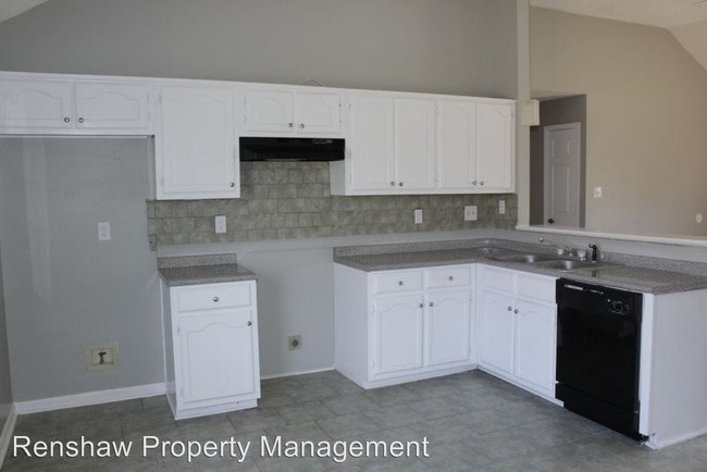 Building Photo - 3 br, 2 bath House - 6734 State Line Rd.
