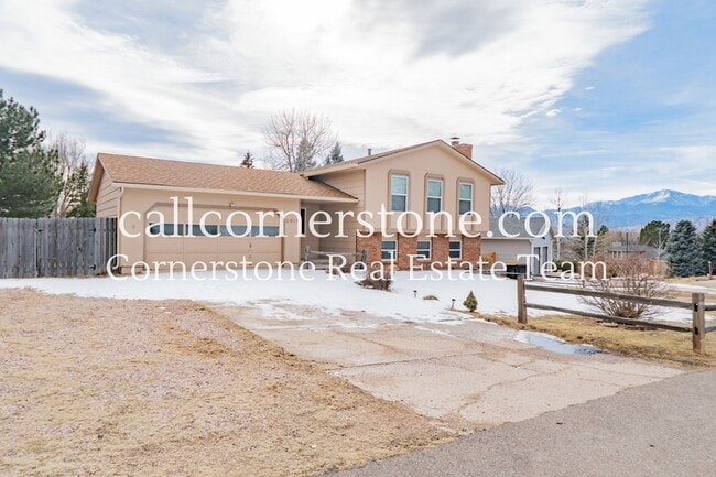 Photo - 2015 Rusty Hinge Dr House