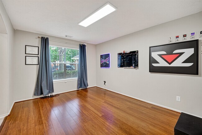 Foto del edificio - 12042 Clear Brook Oak St
