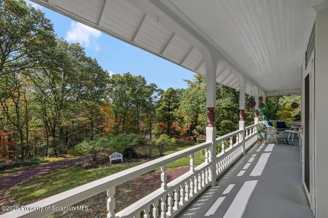 Building Photo - 3360 Forest Rd