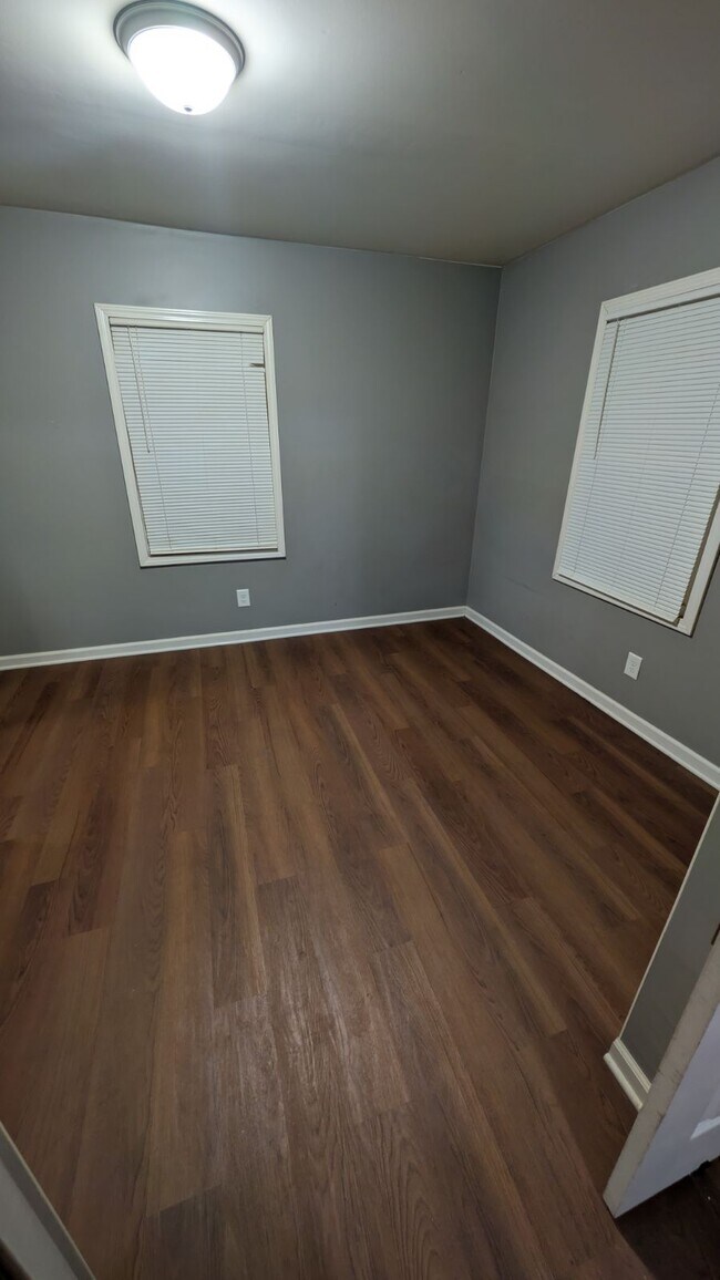 Foto del edificio - 5542 S Benton Ave