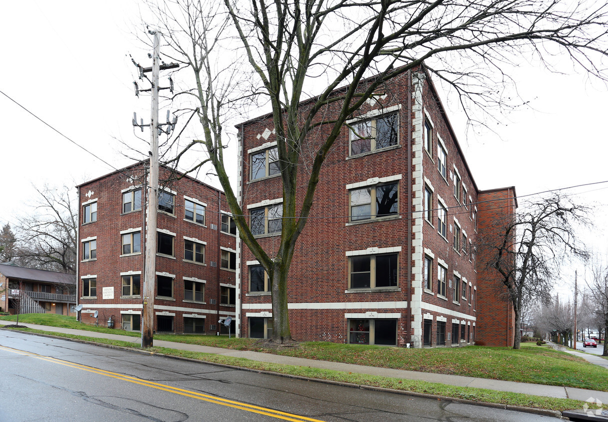 Building Photo - Rosaline Apartments