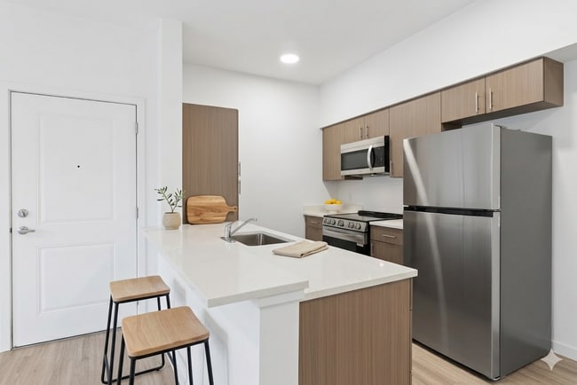 Building Photo - Redmond Landing